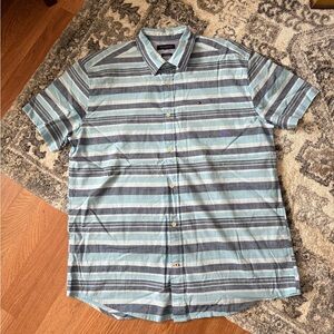 Never Worn Tommy Hilfiger Button Down Top 💙